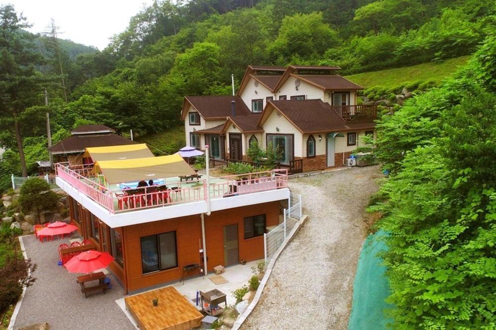 Hongcheon Flowering Hill Pension Eksteriør bilde